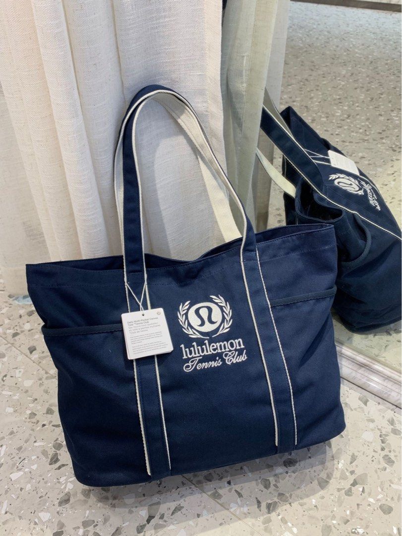 Lululemon daily bag 20L